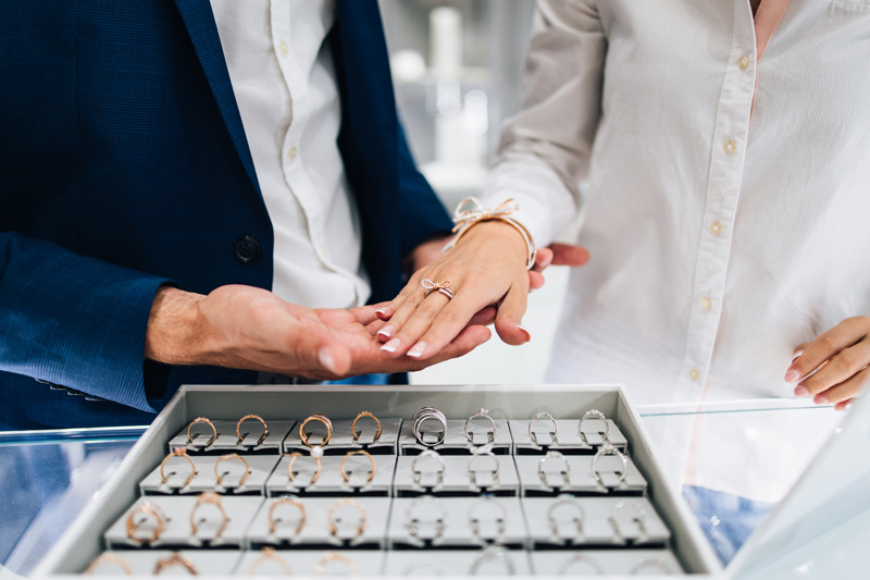 Custom jewellery designs for men and women